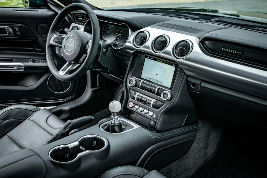 Интерьер Ford Mustang Bullitt 2018 года  (EU) (фото 9 из 50)